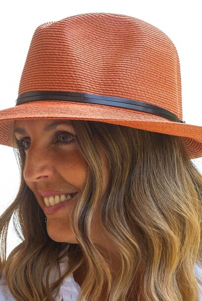 summer hat terracotta