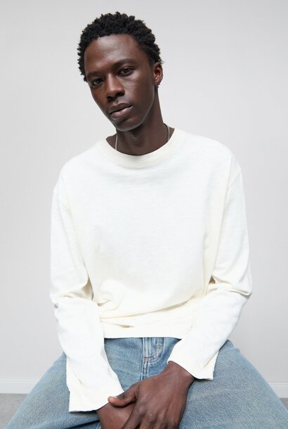 classic long sleeve t-shirt ivory