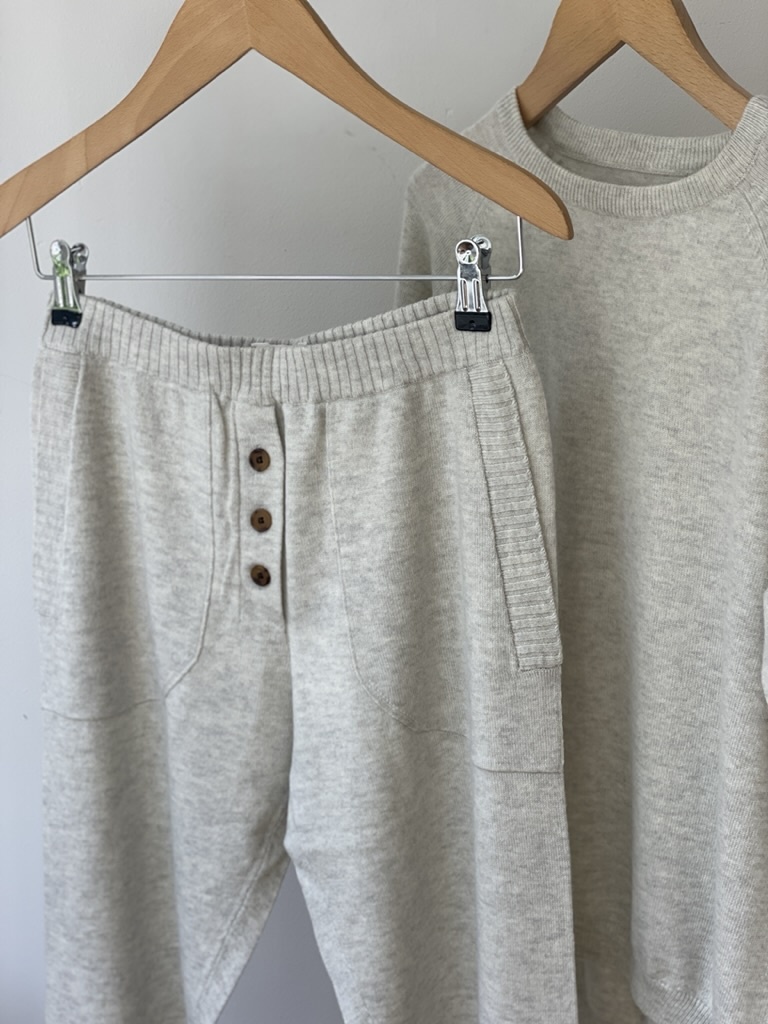 chris cashmere pants chalk-1