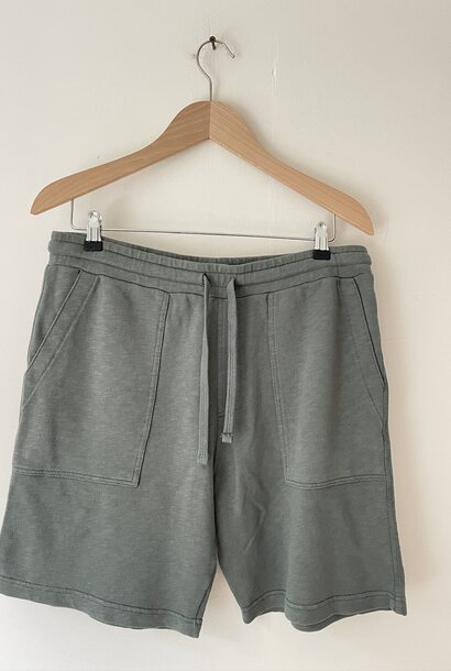 light bermuda sweat olive