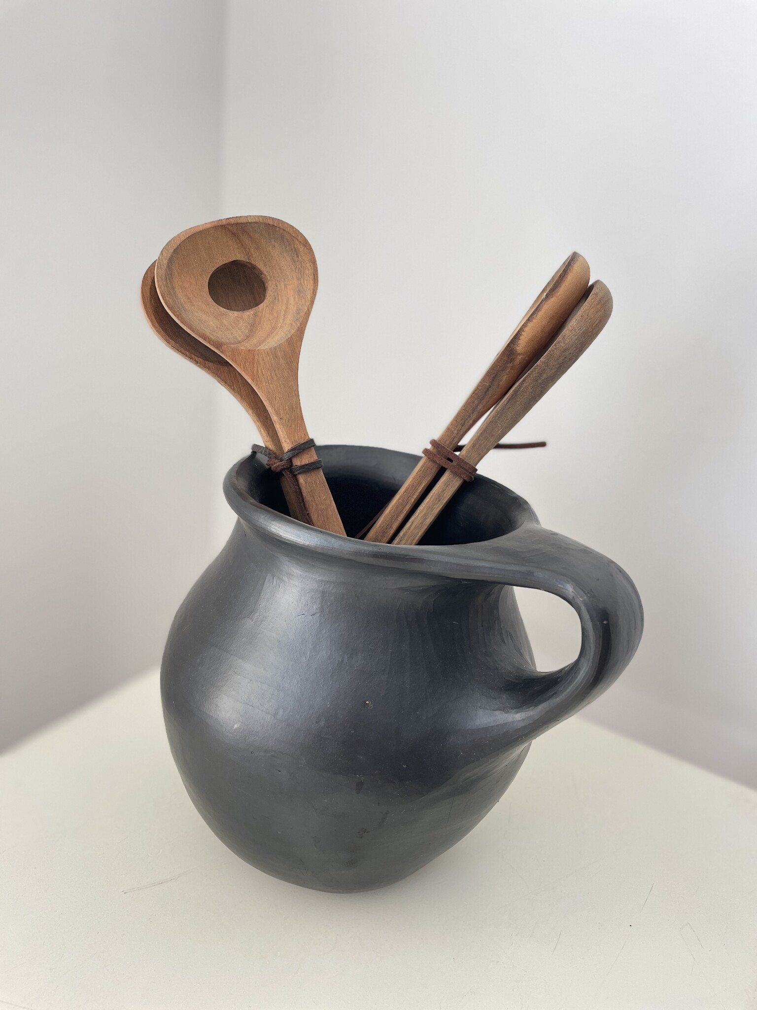 bp black pottery jar-1