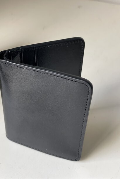 slim wallet black