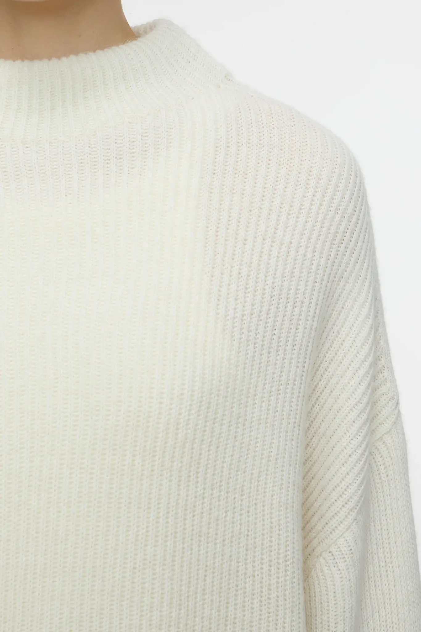 funnel neck knit ivory-4
