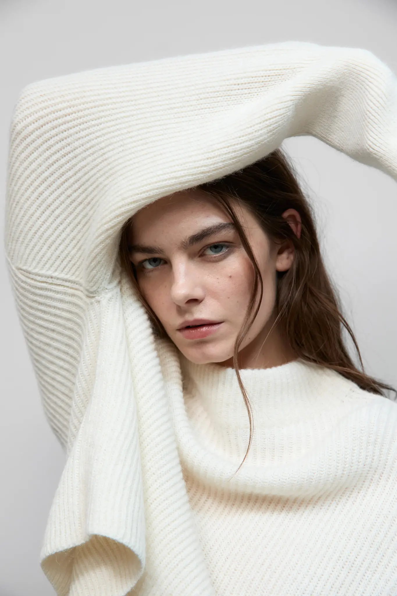 funnel neck knit ivory-1
