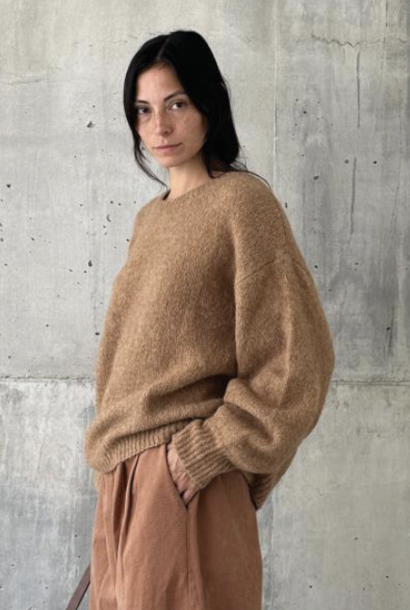 ini puffer arm knit chesnut