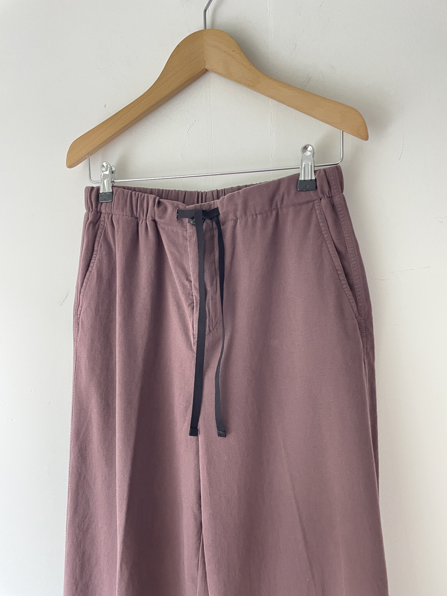 pant 7215 aubergine-2