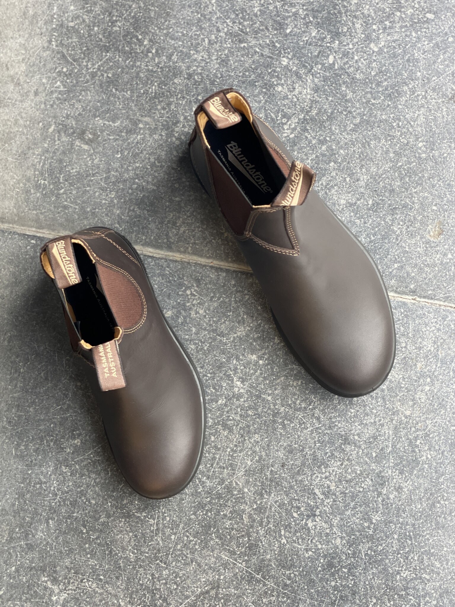 550 classic walnut brown-2