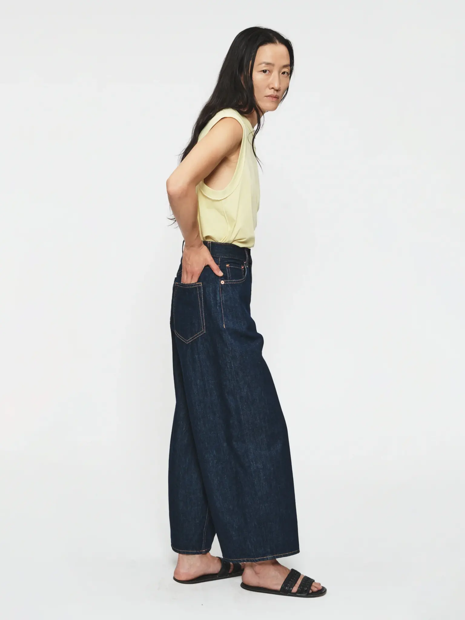 roomy jean cropped raw-1
