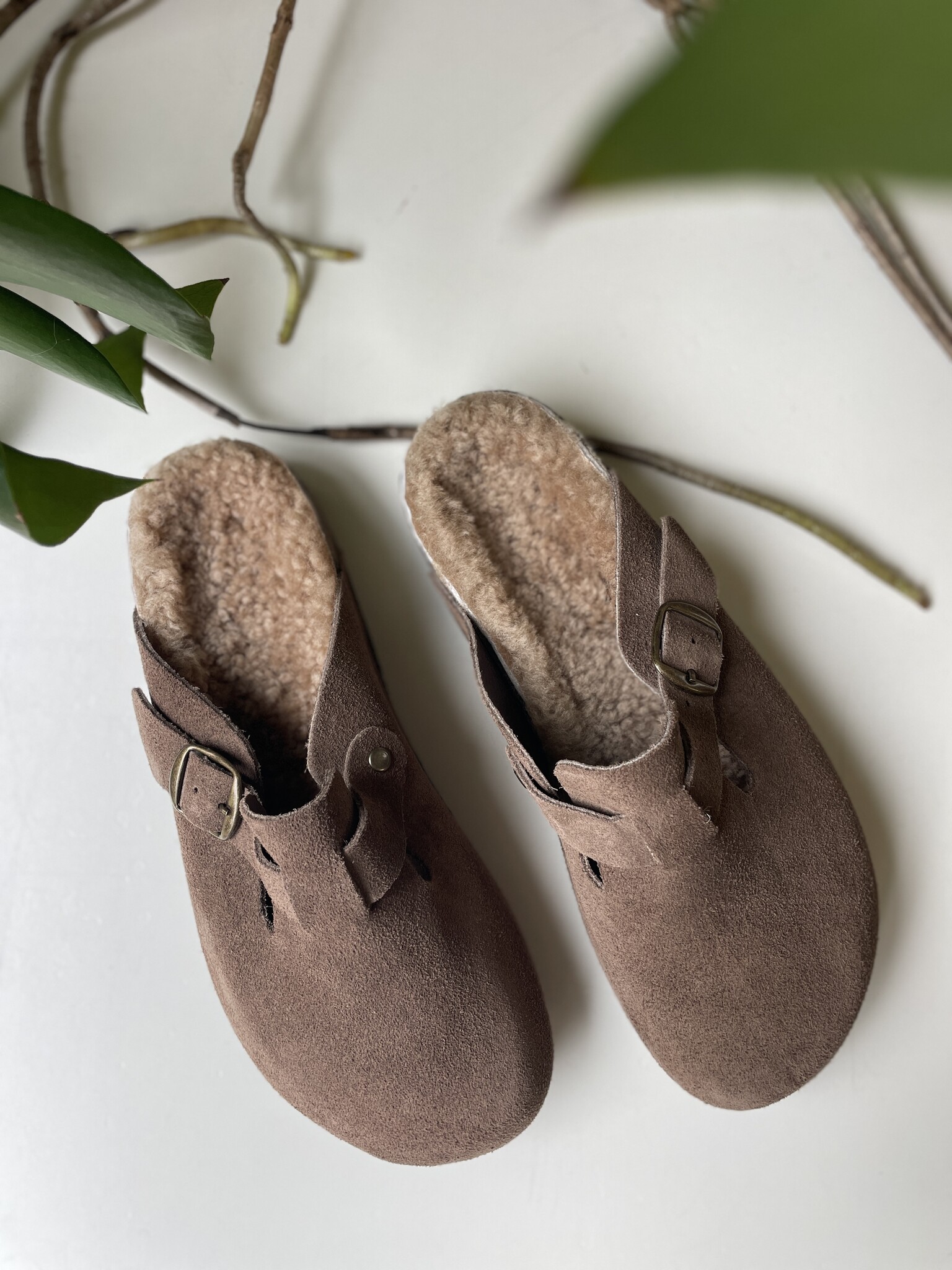 daim slipper mouton-3