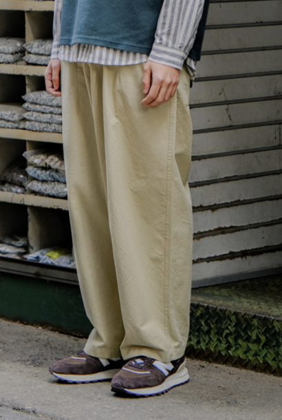 pintuck wide chino pants beige one size
