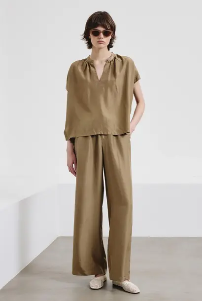 pant 7215 silk dove gray