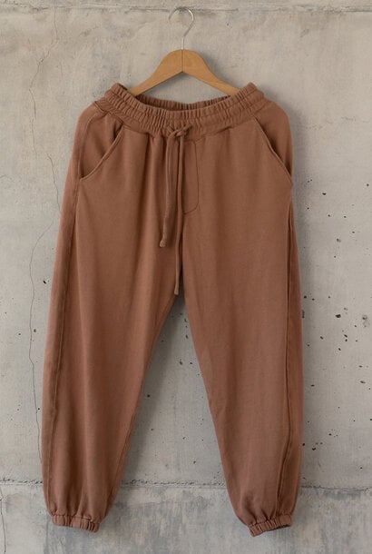 melati jogger chestnut