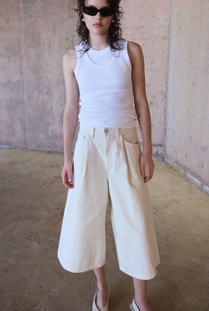 80' gaucho short in solar