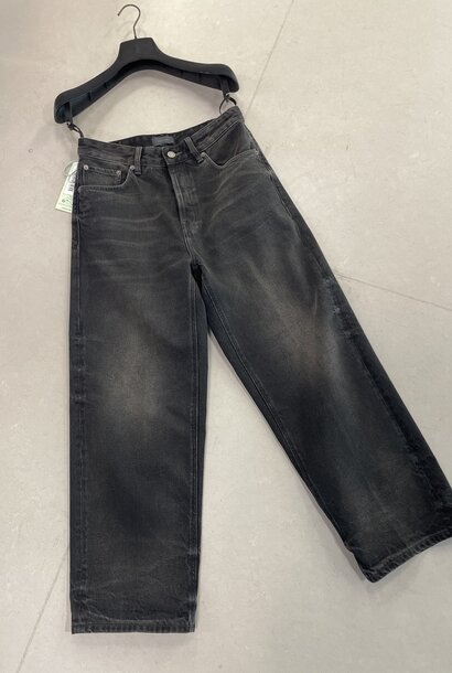 betty vintage black
