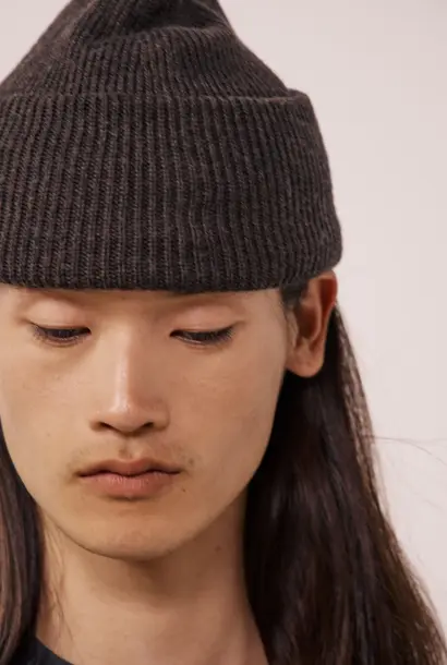 beanie brown