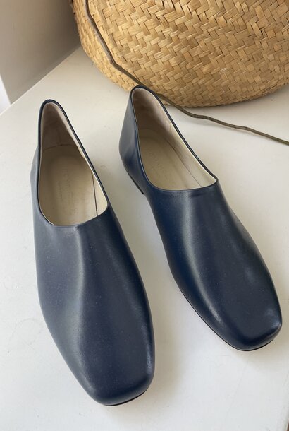 shoe m115 night blue