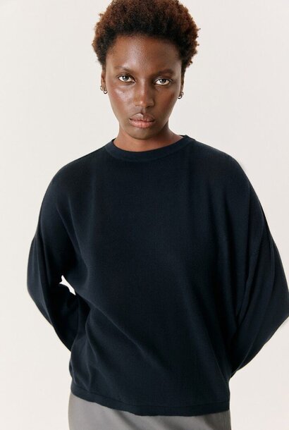 knit toima black