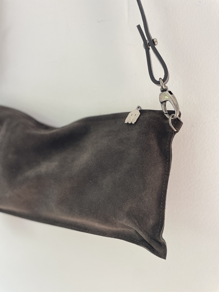 little antique suede choco-1