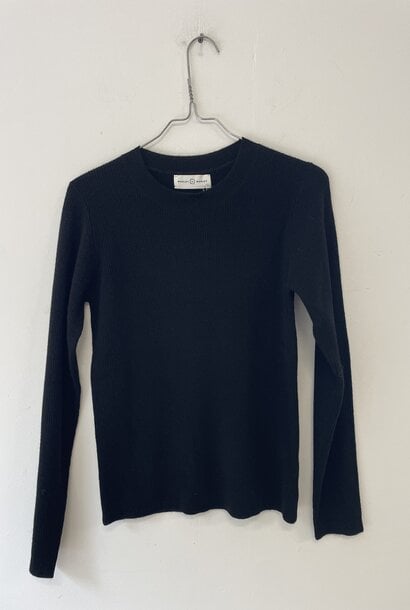 zitra wool black