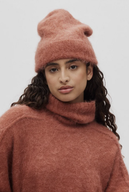 majda hat redwood