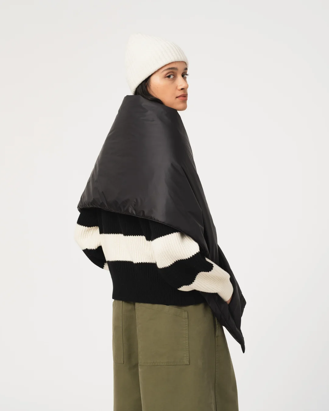 padded scarf black-3