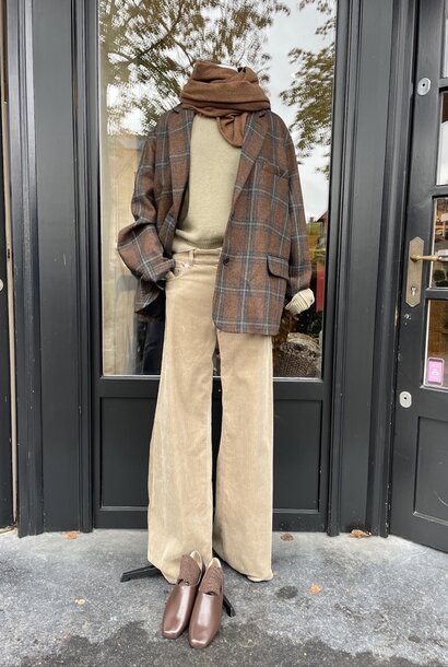 look 19