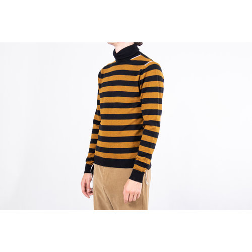 Mauro Grifoni Mauro Grifoni Turtle Neck / GF110099C.49 / Mustard Black Mauro Grifoni Mauro Grifoni Turtle Neck / GF110099C.49 / Mustard Black
