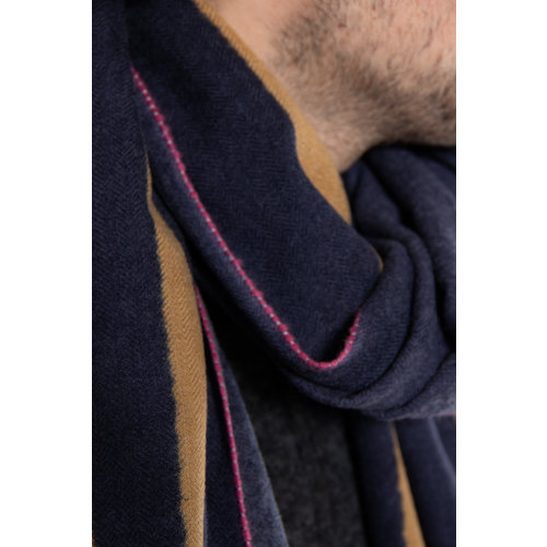 Lovat & Green Lovat & Green Shawl / Strings / Navy Lovat & Green Lovat & Green Shawl / Strings / Navy