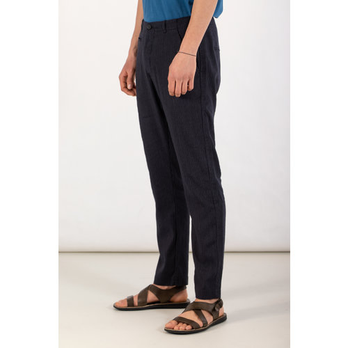 Hannes Roether Hannes Roether Trousers / Barbe / Blue Stripe Hannes Roether Hannes Roether Trousers / Barbe / Blue Stripe