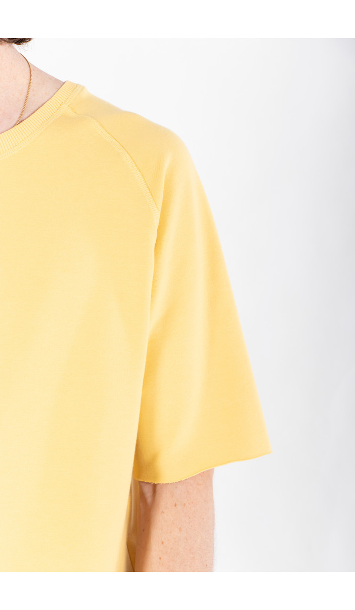 Yoost Yoost T-Shirt / Sweat / Yellow