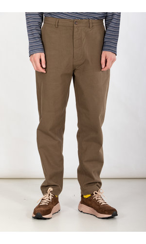 Universal Works Universal Works Trousers / Military Chino / Olive