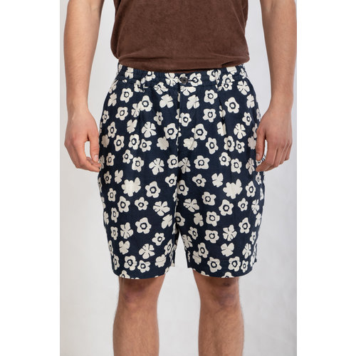 Universal Works Universal Works Korte Broek / Pleated Track Short / Donker Indigo Universal Works Universal Works Korte Broek / Pleated Track Short / Donker Indigo