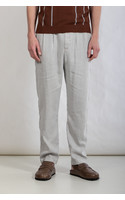 Hannes Roether Trousers / Paper / Lightgray
