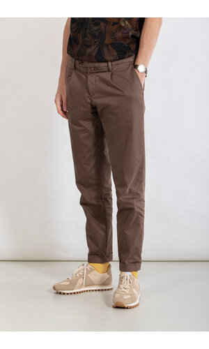 Myths Myths Trousers / 23WM19L71 / Brown