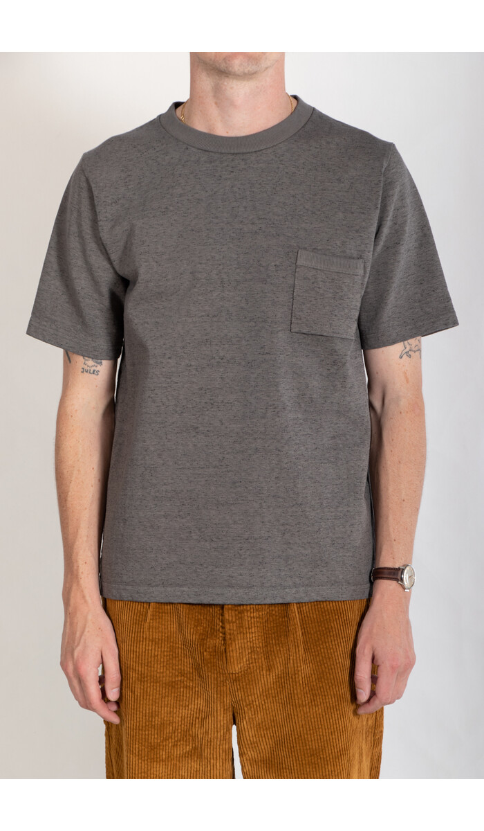 Jackman T-Shirt / Dotsume Pocket / Houtskool