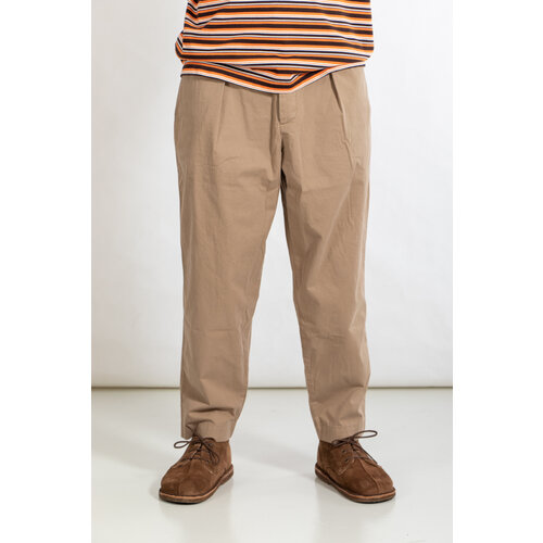 Universal Works Universal Works Trousers / Pleated Track / Sand