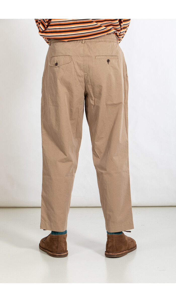 Universal Works Universal Works Trousers / Pleated Track / Sand