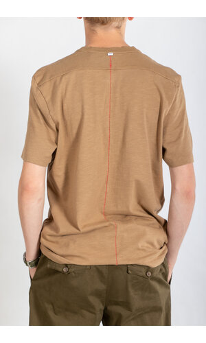 Homecore Homecore T-shirt / Rodger H / Rustic Oak