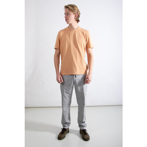 Homecore Homecore T-Shirt / Rodger H  / Peach