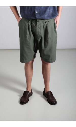 Universal Works Universal Works Shorts / Pleated Track Short / Olive
