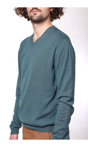 William Lockie William Lockie Sweater / Vee Neck / Blue