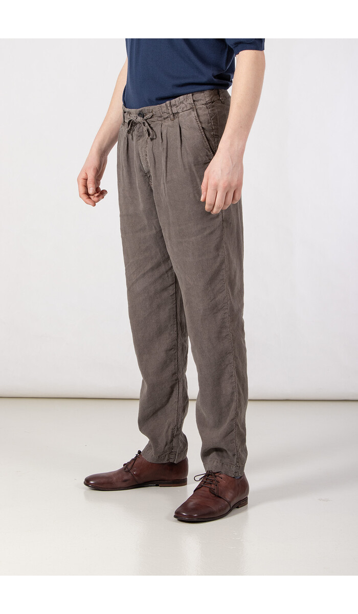 Hannes Roether Hannes Roether Trousers / Paper / Rock