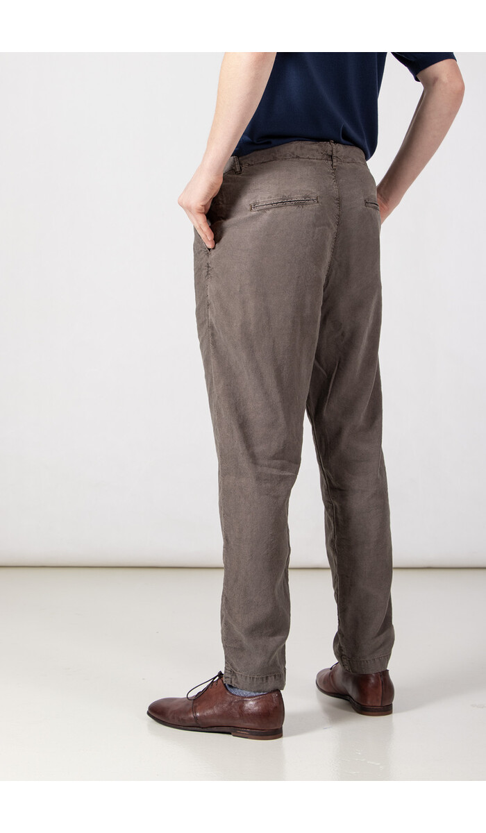 Hannes Roether Hannes Roether Trousers / Paper / Rock