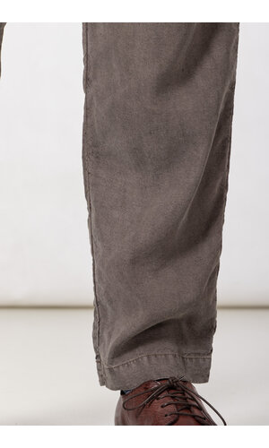 Hannes Roether Hannes Roether Trousers / Paper / Rock