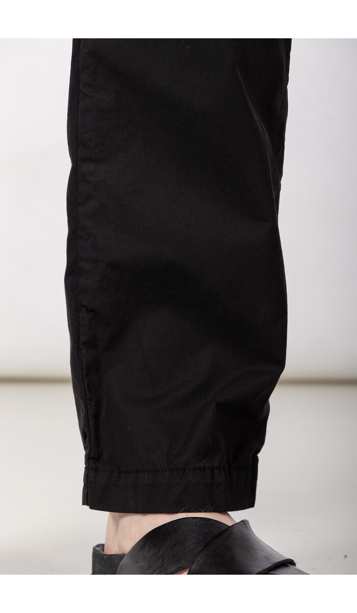 Hannes Roether Hannes Roether Trousers / Paper / Black