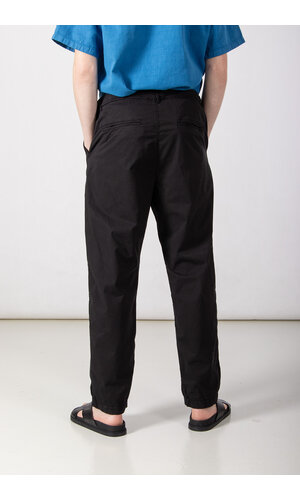 Hannes Roether Hannes Roether Trousers / Paper / Black