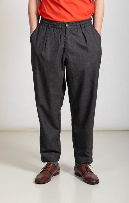 Universal Works Universal Works Broek / Pleated Track / Zwart Ruitje