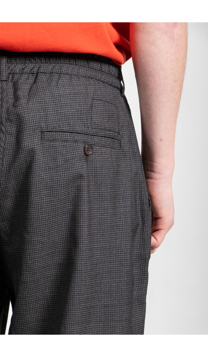 Universal Works Universal Works Trousers / Pleated Track / Black Check
