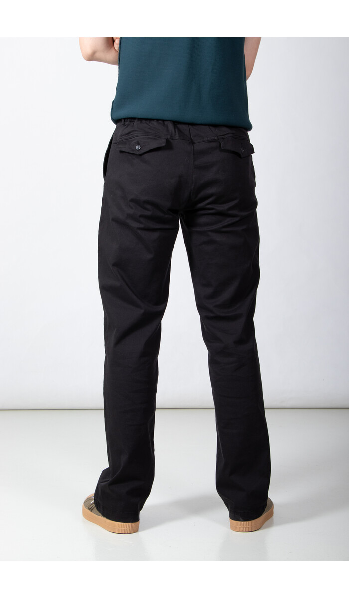 Yoost Yoost Hose / Concrete Pants / Schwarz