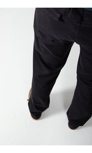 Yoost Yoost Hose / Concrete Pants / Schwarz